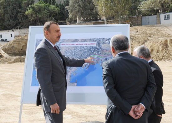President Ilham Aliyev examines construction progress in 2-4 km section of Baku-Alat highway (PHOTO)